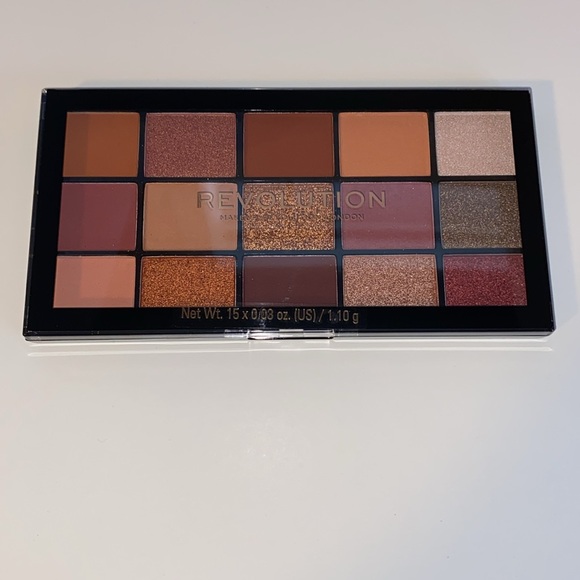 Revolution London Reloaded Seduction Eyeshadow Palette - Picture 1 of 2